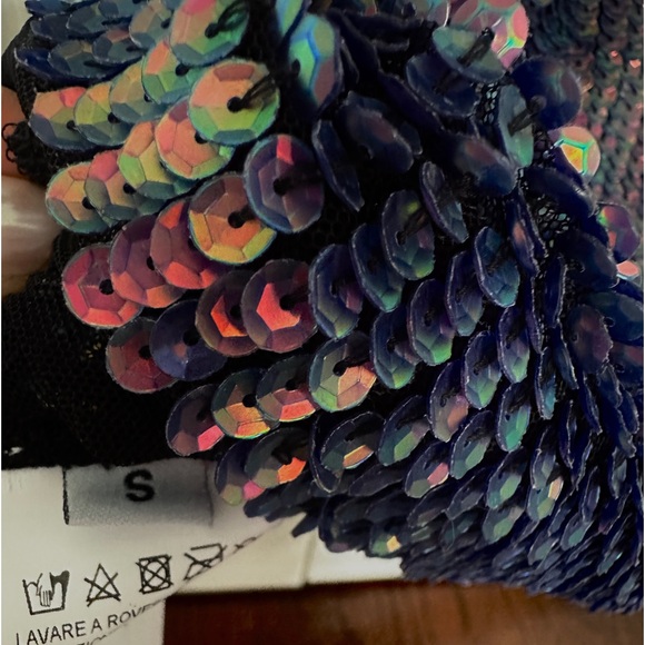 Pinko New with Tags Sequin Top. Size Small fits Medium as well - Picture 6 of 8